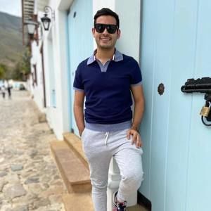 Meet your Posher, Daniel